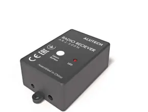 Универсальный радиоприемник AR-1-500N Универсальный радиоприемник AR-1-500N